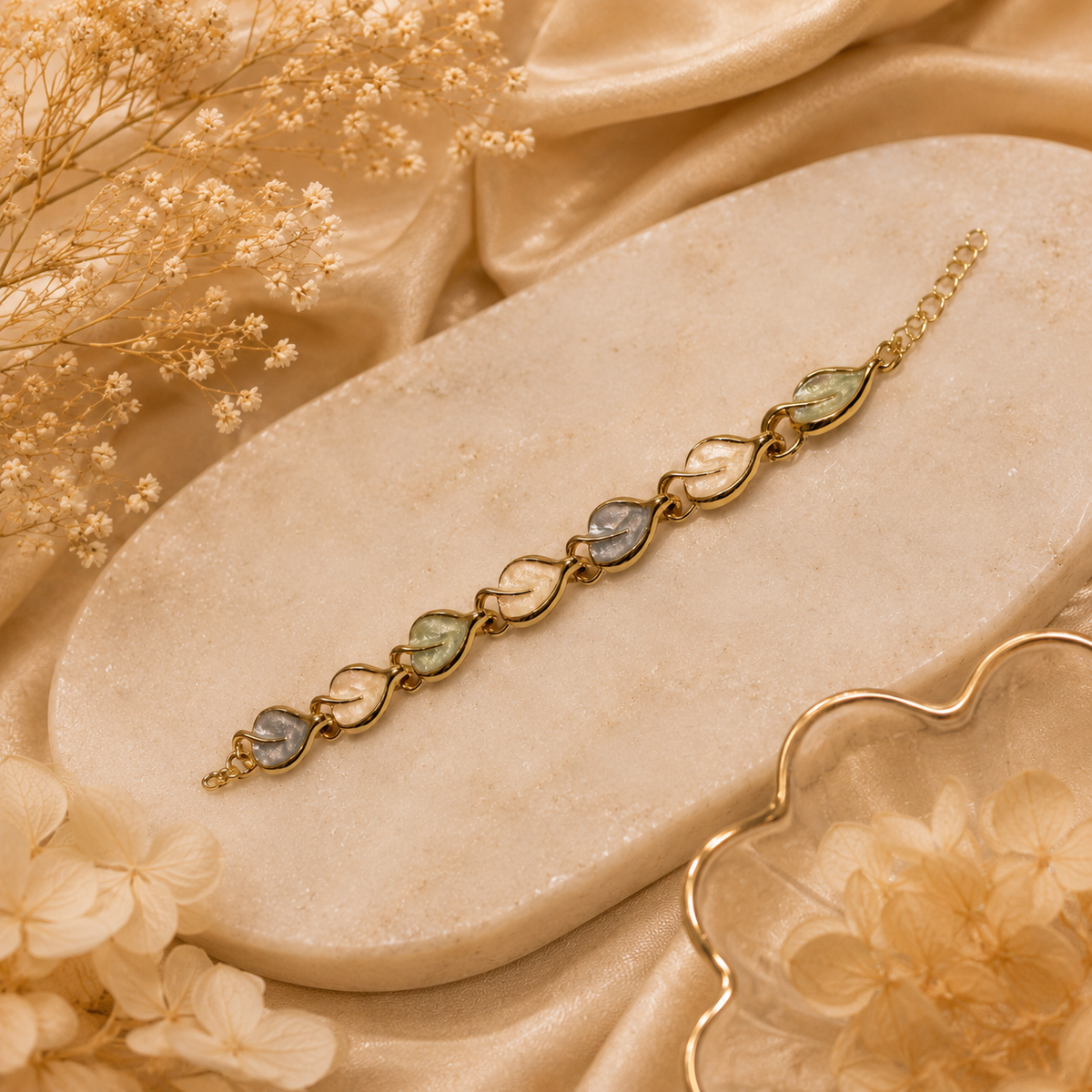 18K Gold Plated Leaf Link Bracelet for Women – Elegant Statement Bracelet
